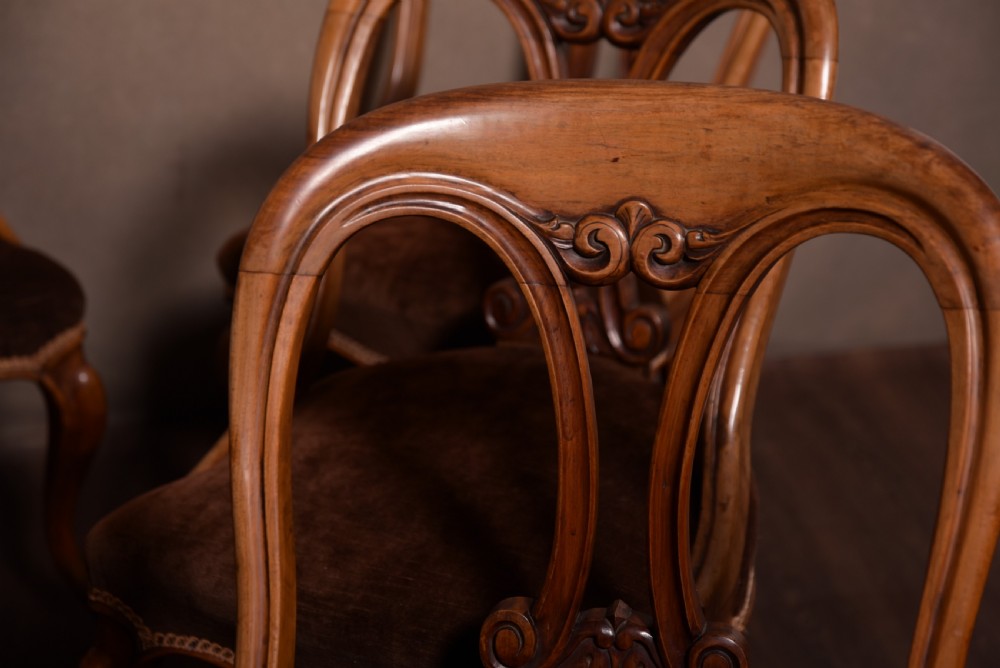 Stunning set of 6 Victorian Walnut cabriole legs chairs View III