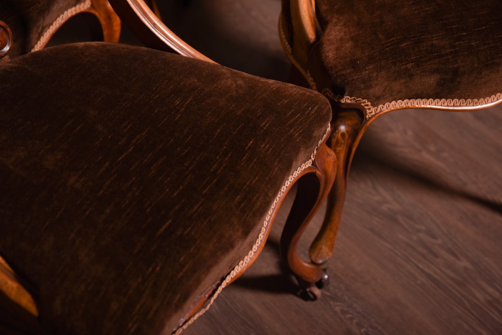 Stunning set of 6 Victorian Walnut cabriole legs chairs View IV