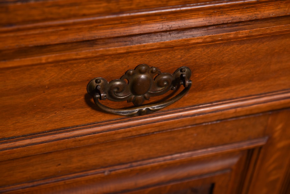 Handsome Edwardian Carved oak mirror back sideboard  View II