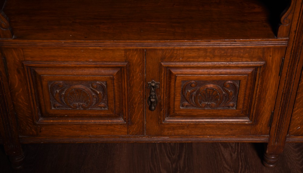 Handsome Edwardian Carved oak mirror back sideboard  View XVII