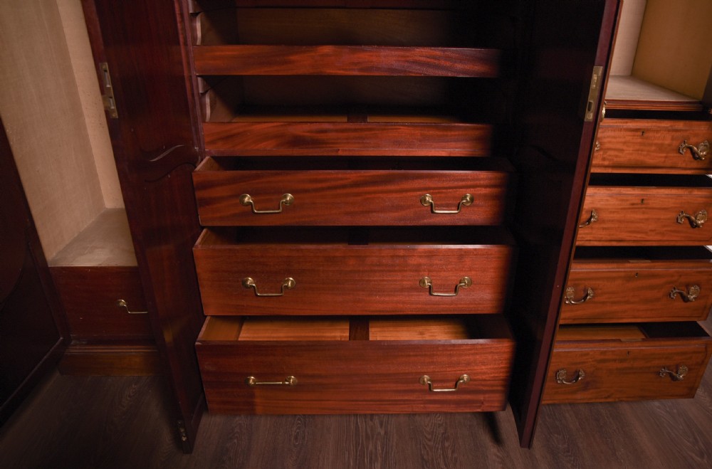 Exhibition Quality Edwardian breakfront Mahogany Wardrobe   View XIV