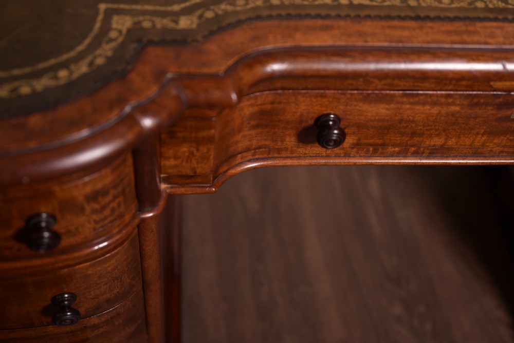 Superb Victorian Mahogany pedestal desk  View V