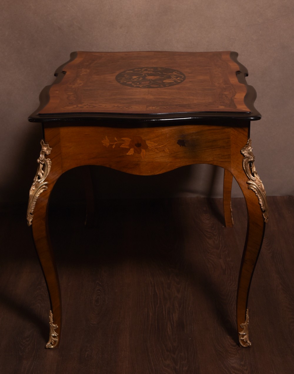 Fabulous French walnut and Marquetry Centre table  View VIII