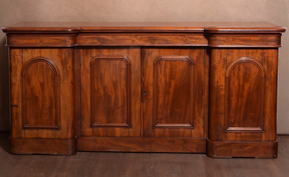 Quality Scottish 4 door breakfront Victorian sideboard
