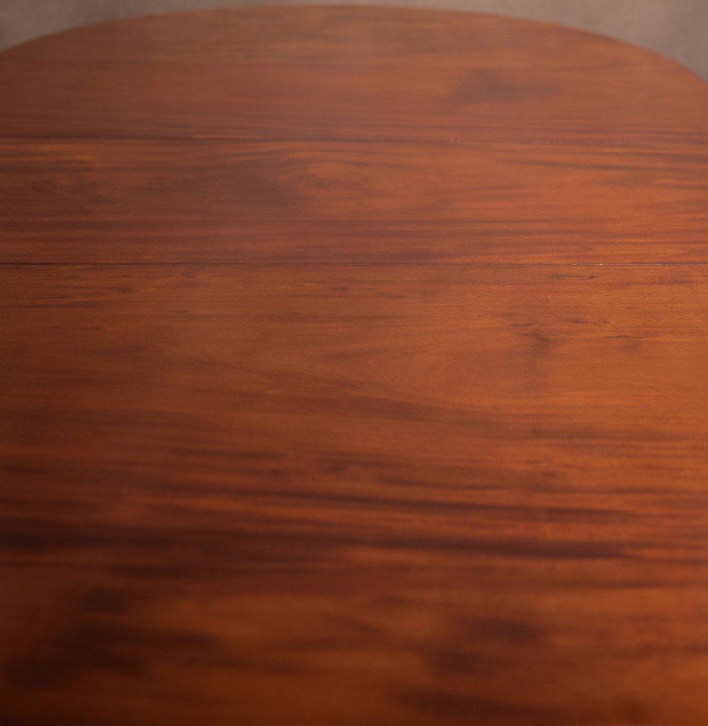 Fabulous Victorian mahogany extending table  View XII