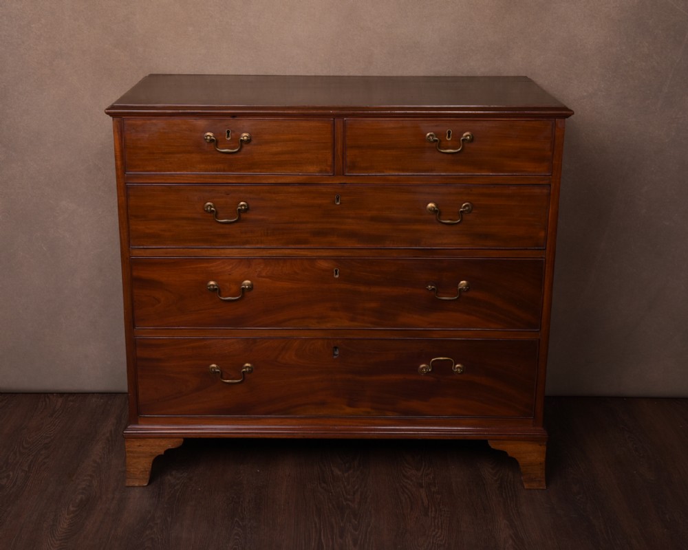 Georgian Mahogany Chest Of Drawers 