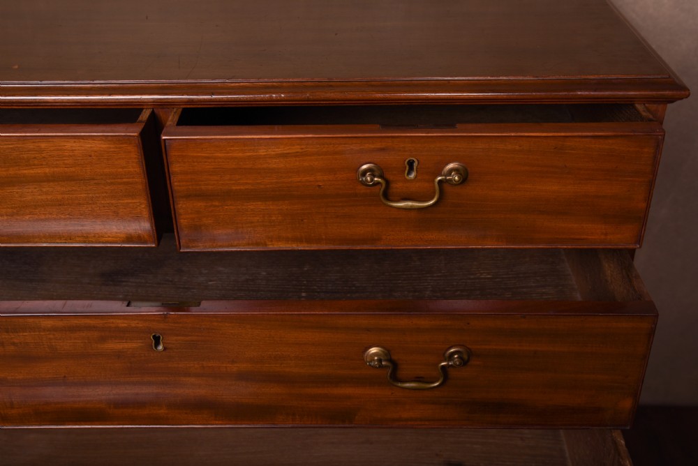 Georgian Mahogany Chest Of Drawers  View VII