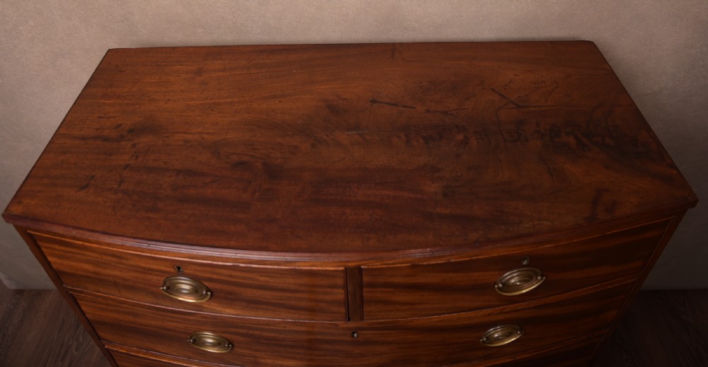 Georgian Mahogany 2 over 3 bow front chest of drawers View VIII