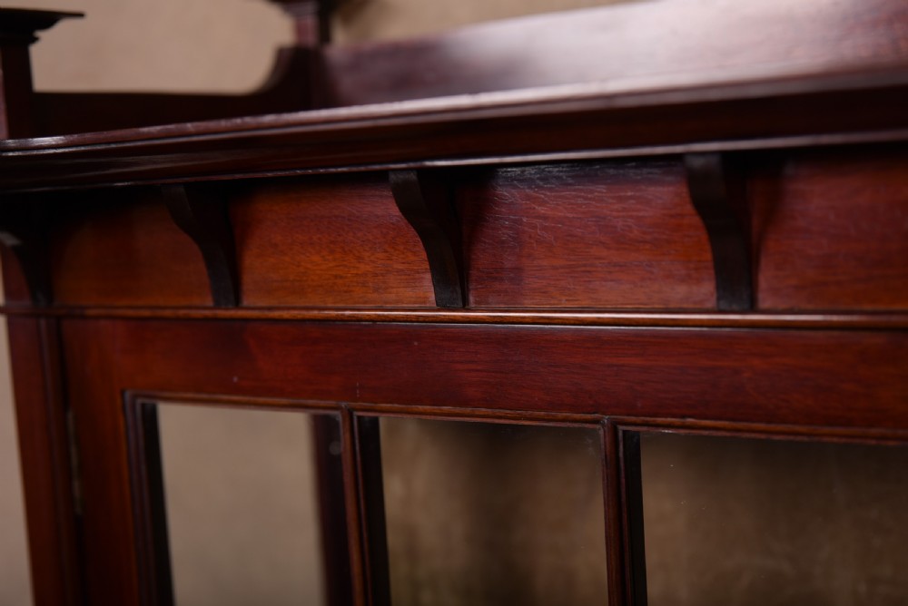 Stunning Quality Mahogany Marquetry Arts and crafts Display cabinet View XVII