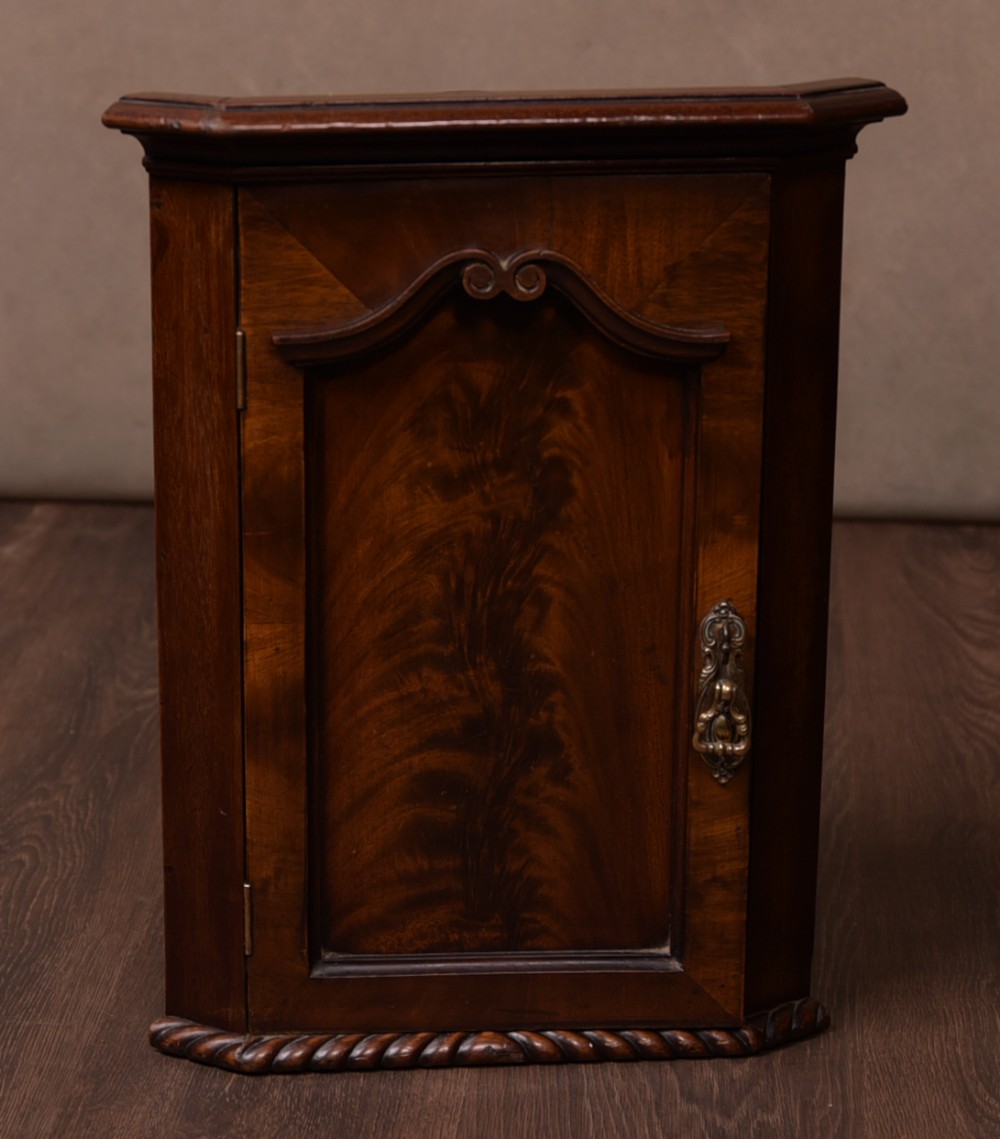 Edwardian Miniature Mahogany corner cabinet 