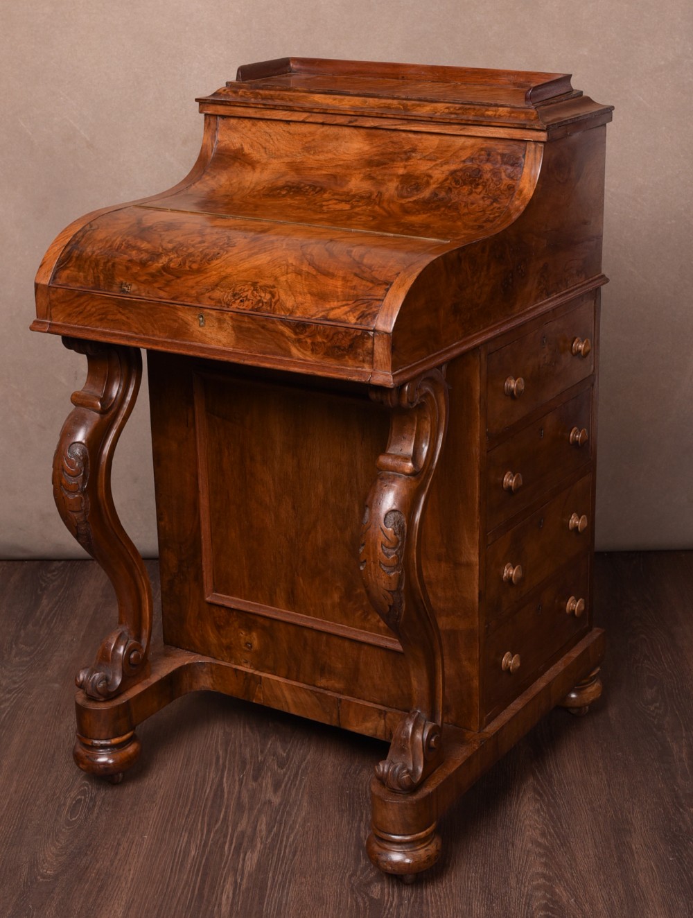 Stunning Victorian walnut piano top pop up davenport 
