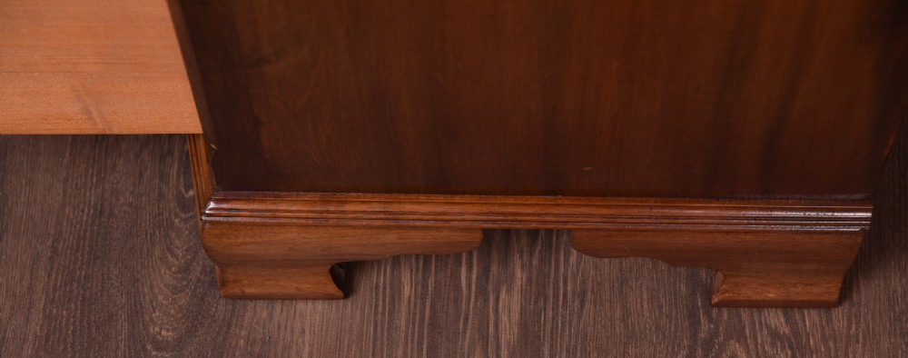 Neat Edwardian flame mahogany bow front 2 over 3 chest of drawers  View XII