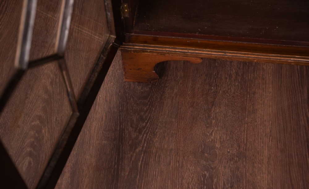 Quality Edwardian Mahogany Bookcase  View VI