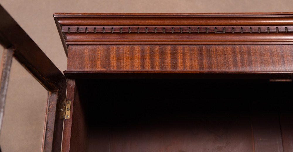 Quality Edwardian Mahogany Bookcase  View VII