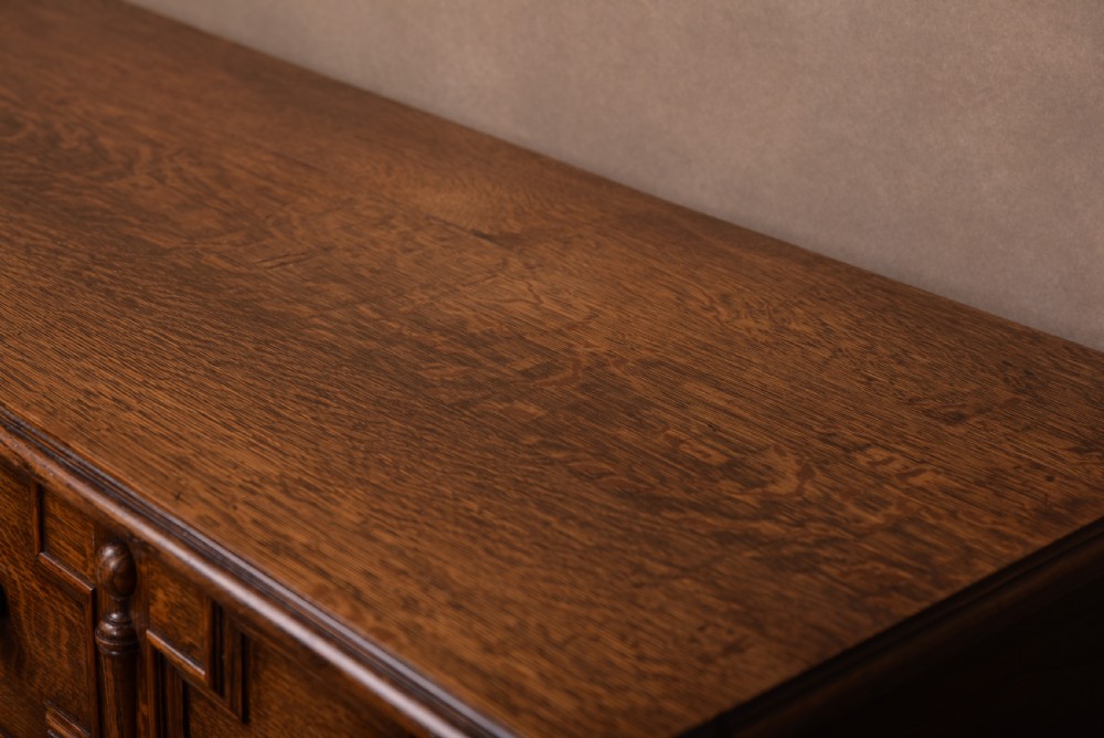 Edwardian Oak Barley twist sideboard  View X