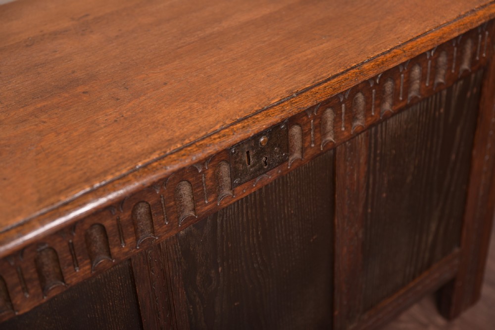 19th century Oak paneled Coffer blanket box View II