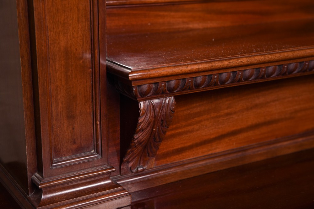 Fabulous Quality Edwardian Mahogany mirror back sideboard  View VI