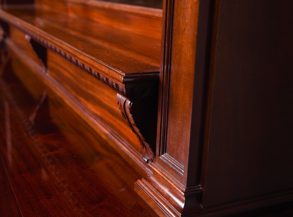 Fabulous Quality Edwardian Mahogany mirror back sideboard  View IX