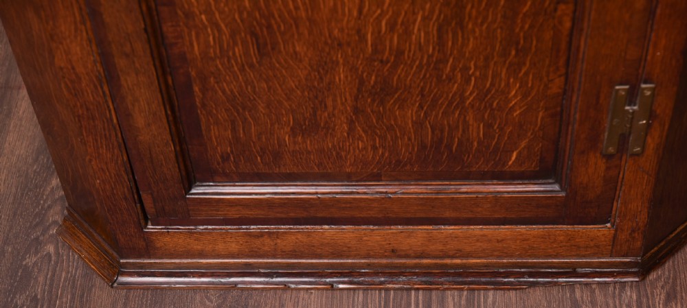 Georgian Oak Hanging corner cabinet View V