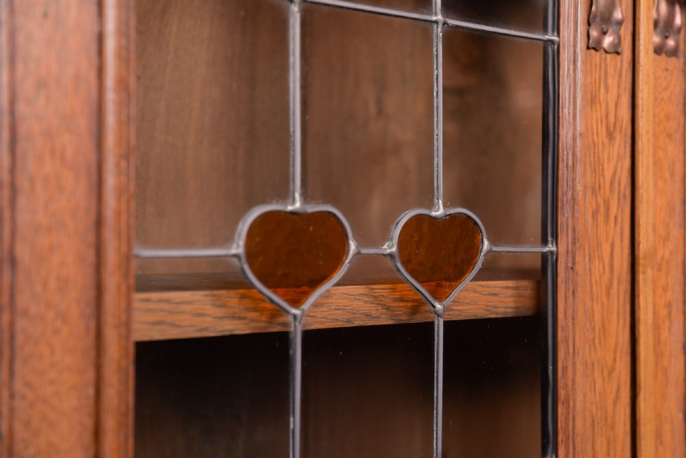 Stunning Oak Arts and Crafts bookcase Attributed to Liberty & Co View XVIII
