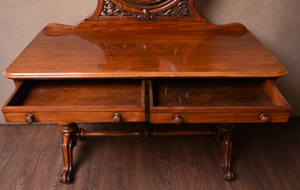 Fabulous Victorian Mahogany Dressing table View VIII