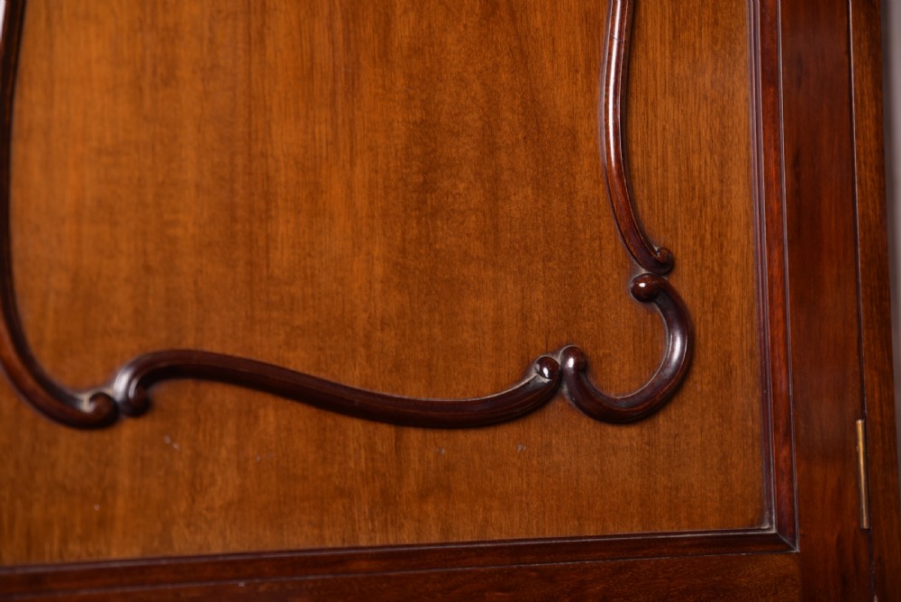 Quality Scottish Edwardian Mahogany 4 piece bedroom Suite  View X