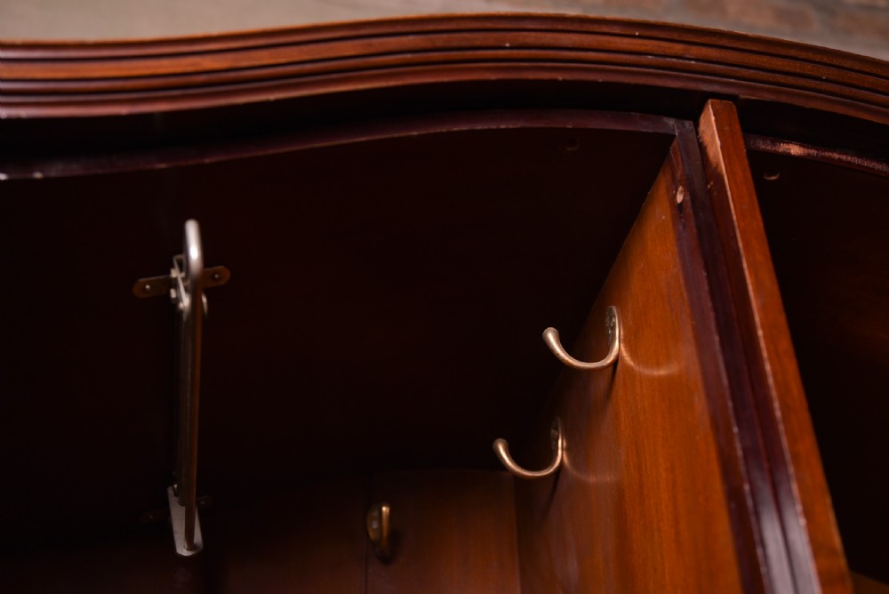 Quality Scottish Edwardian Mahogany 4 piece bedroom Suite  View XIV