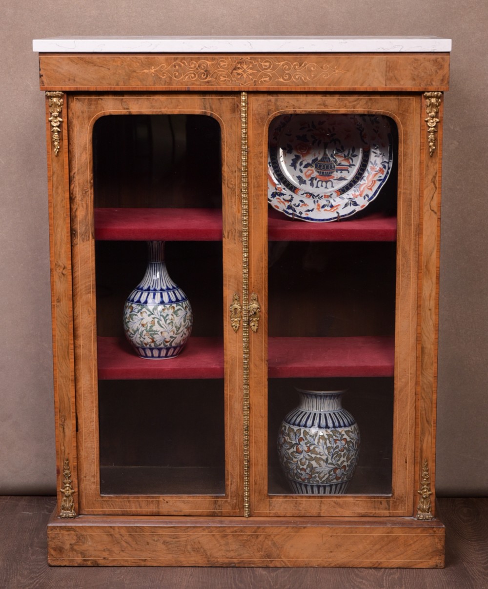 Victorian inlaid Walnut dwarf bookcase 
