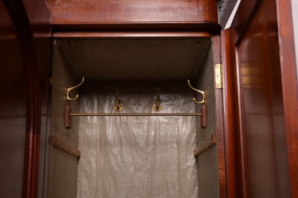 Fabulous  Victorian Mahogany 3 door break fronted wardrobe View XI