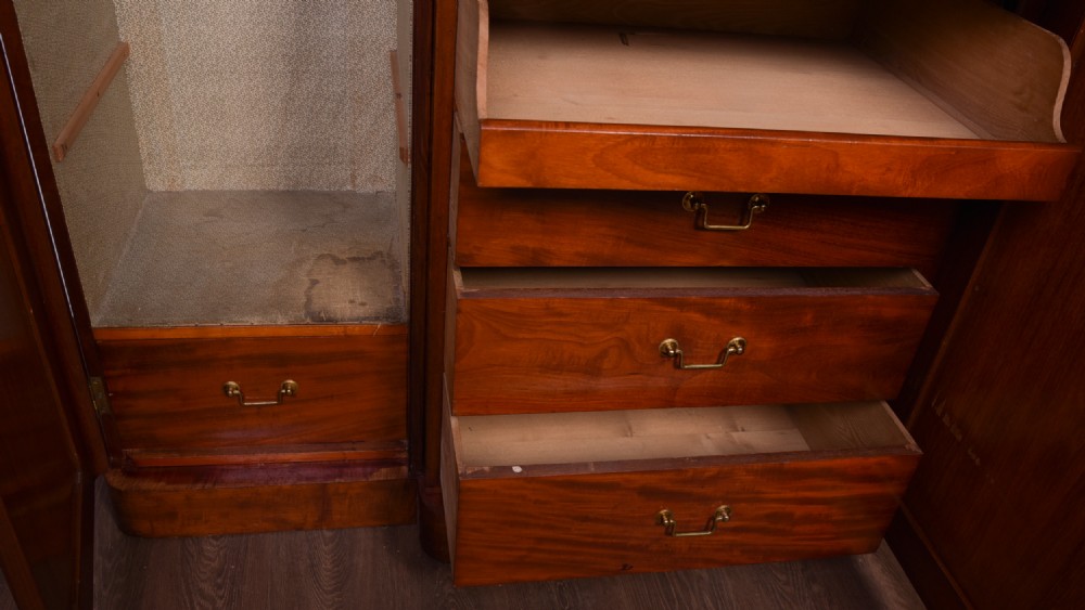 Fabulous  Victorian Mahogany 3 door break fronted wardrobe View XVII