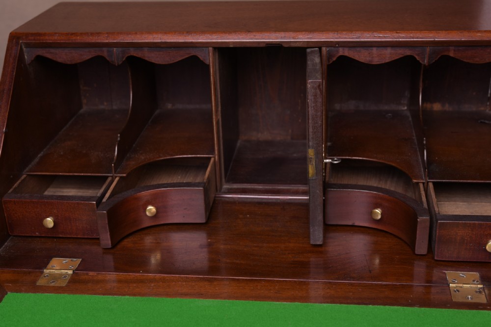 A neat proportioned Georgian Mahogany writing bureau  View VII