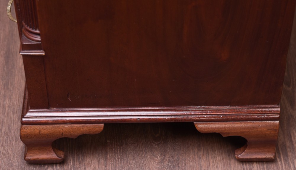 A neat proportioned Georgian Mahogany writing bureau  View XIV