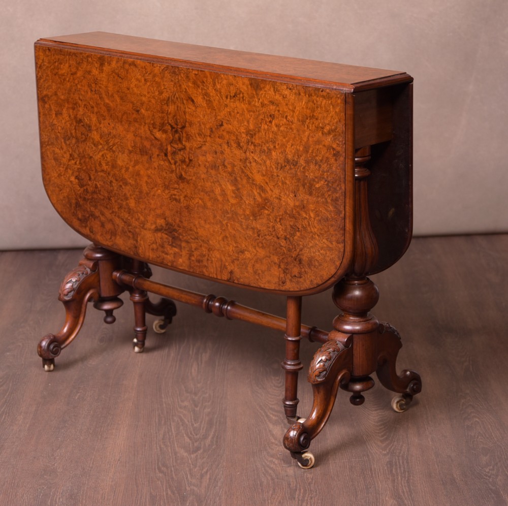 Fantastic quality burr walnut Sutherland drop leaf table 