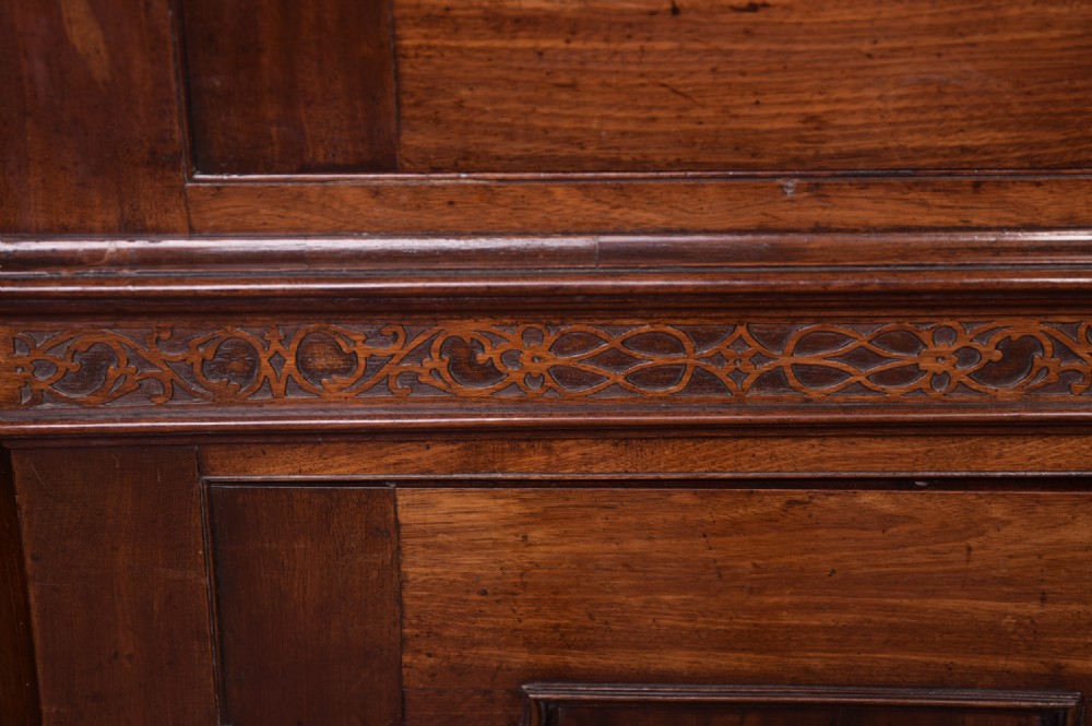 Handsome Georgian country house Mahogany corner cupboard  View XIV