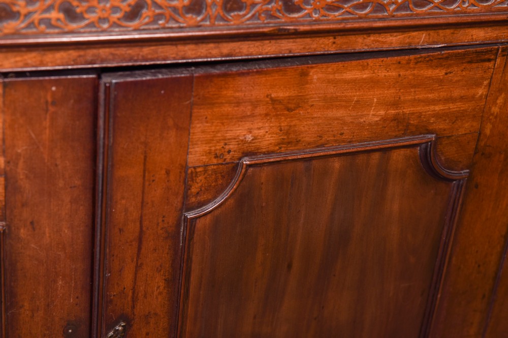 Handsome Georgian country house Mahogany corner cupboard  View XVI