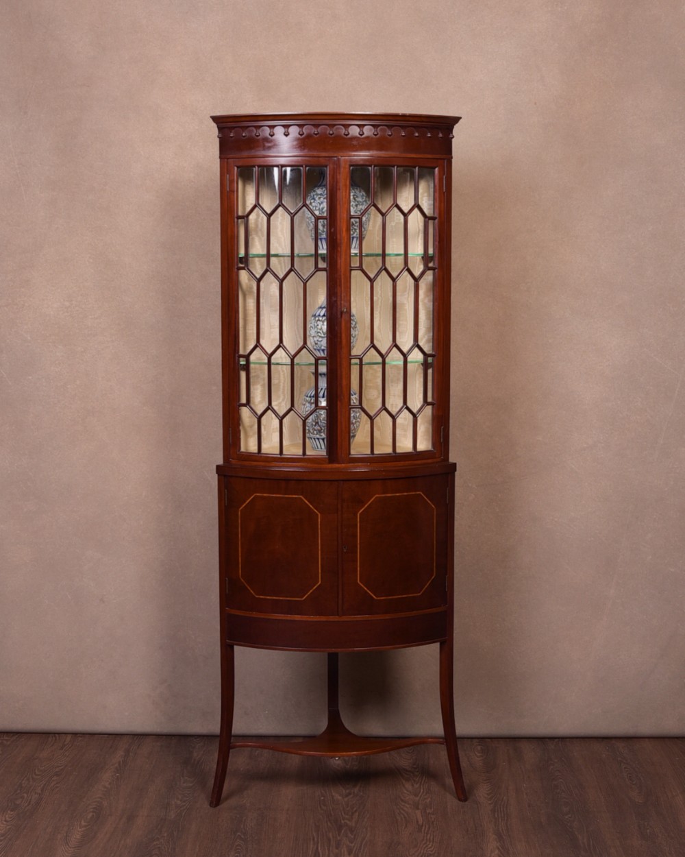 Quality Edwardian inlaid bow front corner cabinet 