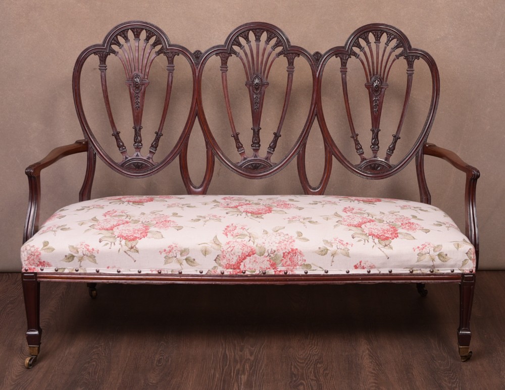 Edwardian Mahogany Hepplewhite revival Settee 