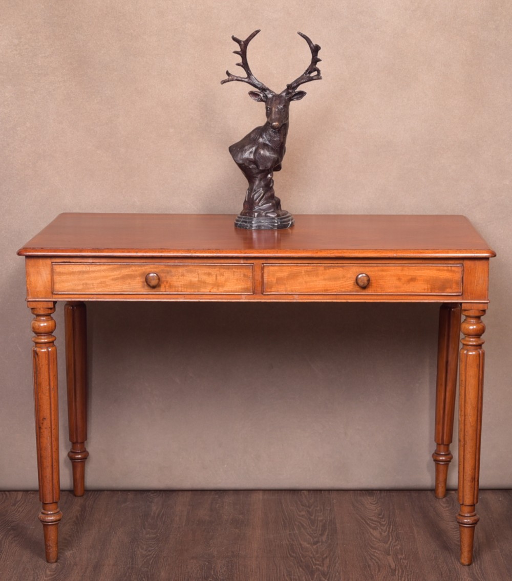 Victorian Mahogany 2 drawer side table 