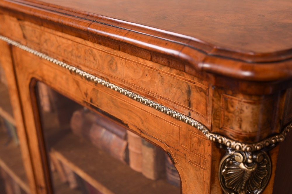 Superb Victorian Walnut 2 door bookcase  View XXVI