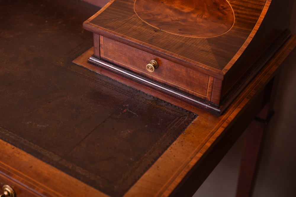 Edwardian inlaid Mahogany Ladies Carlton style ladies writing desk   View IV