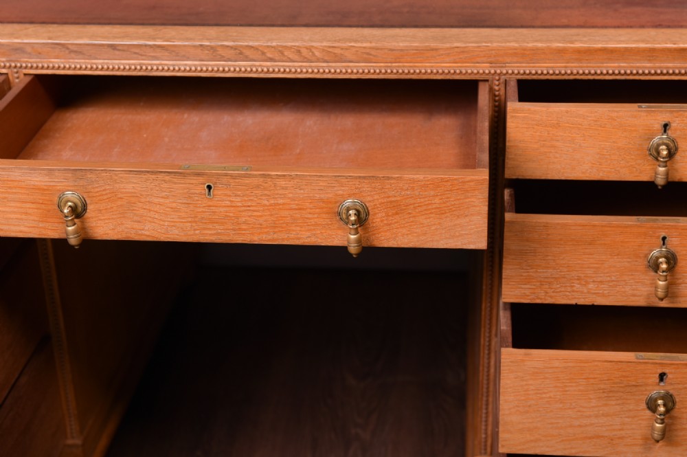 Quality Light Oak Knee hole desk  View VIII