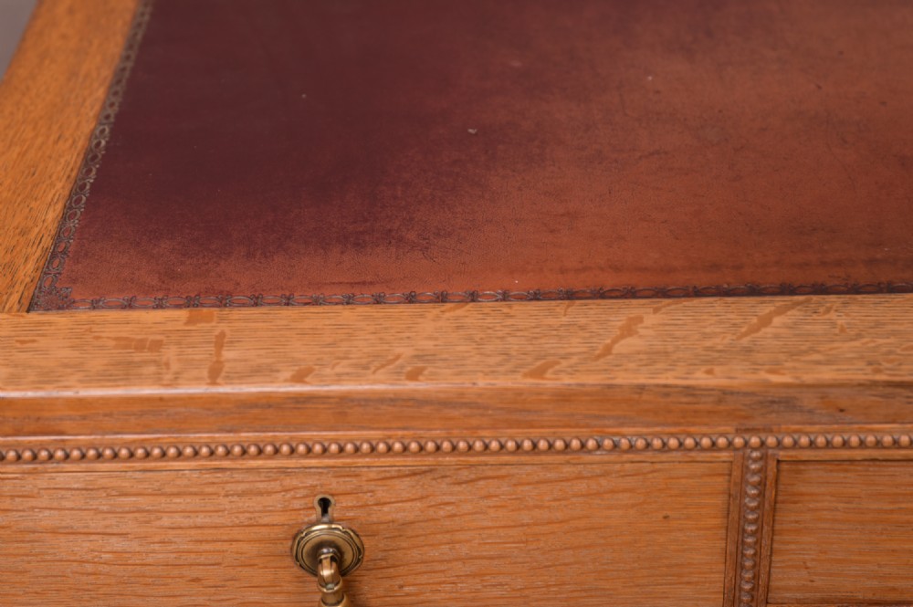 Quality Light Oak Knee hole desk  View XV