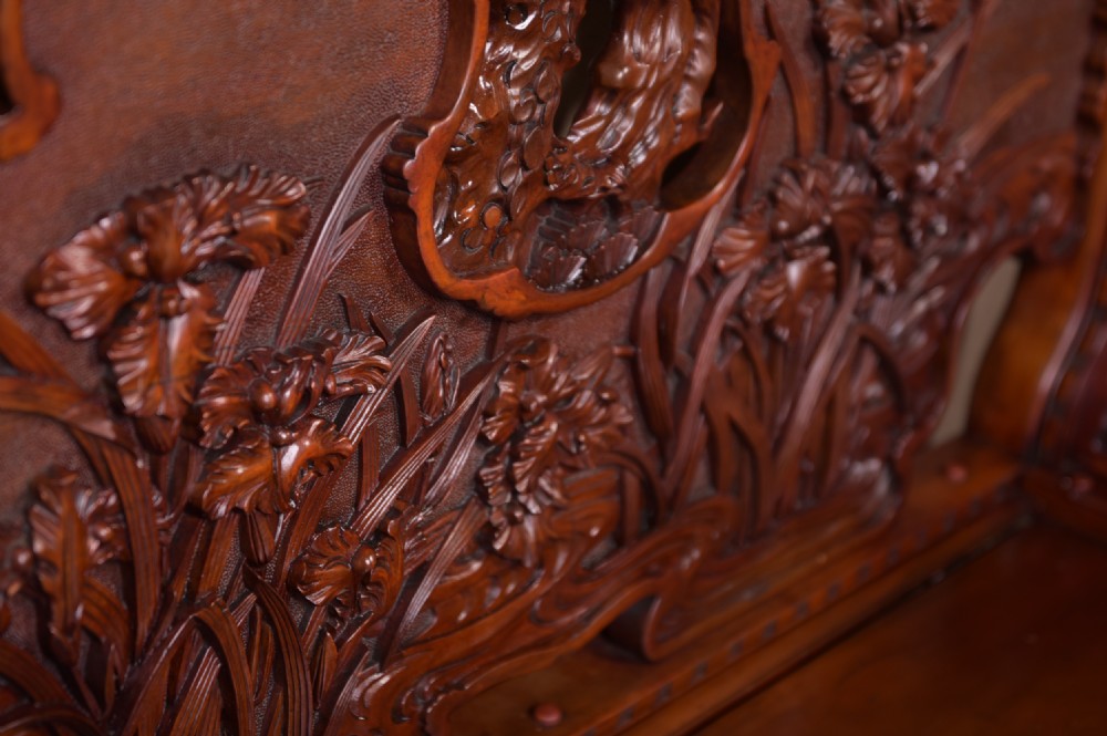 Superb Japanese carved Bench View X