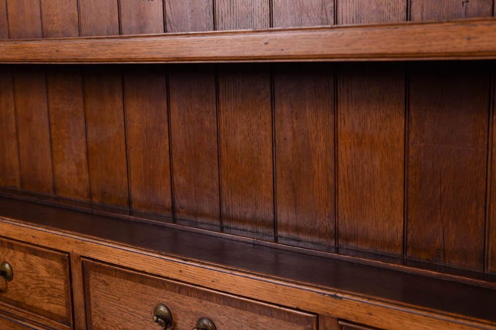 Superb Early 19th Century Oak Plate dresser (plates not included ) View V
