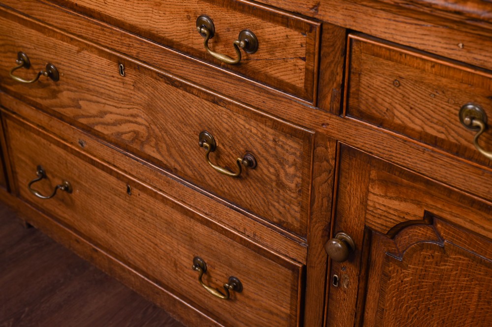 Superb Early 19th Century Oak Plate dresser (plates not included ) View XVI