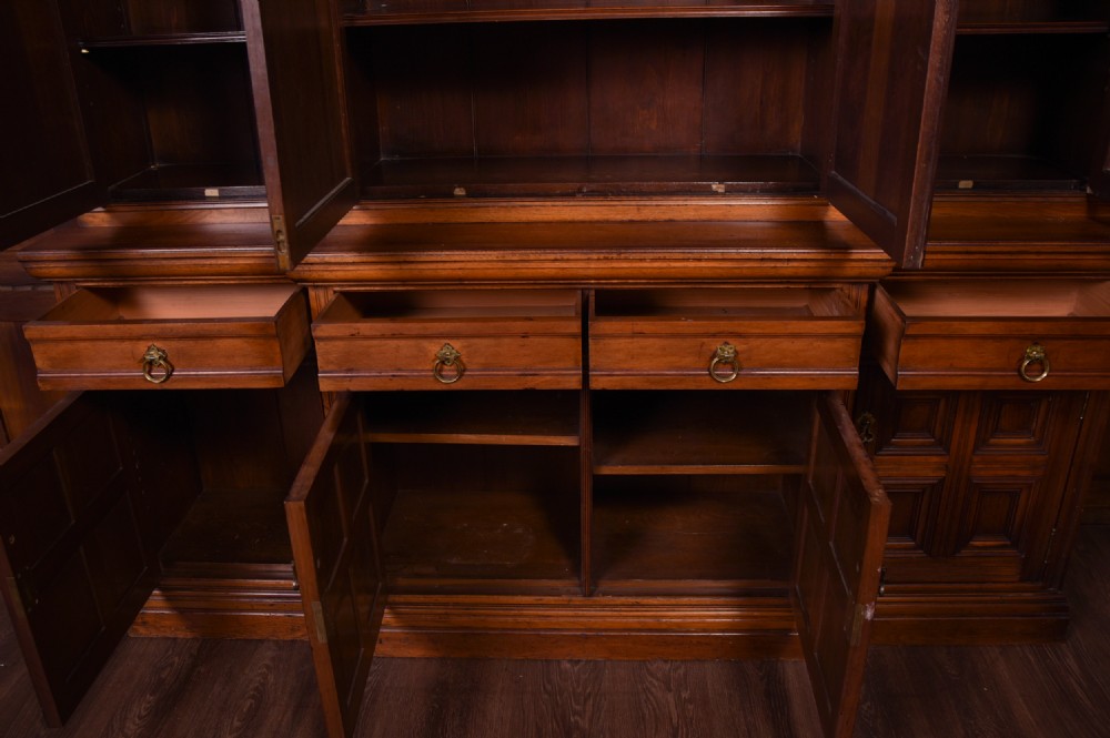 Extremely good Quality 19th Century Break front Walnut Country House Estate Cabinet  View XII