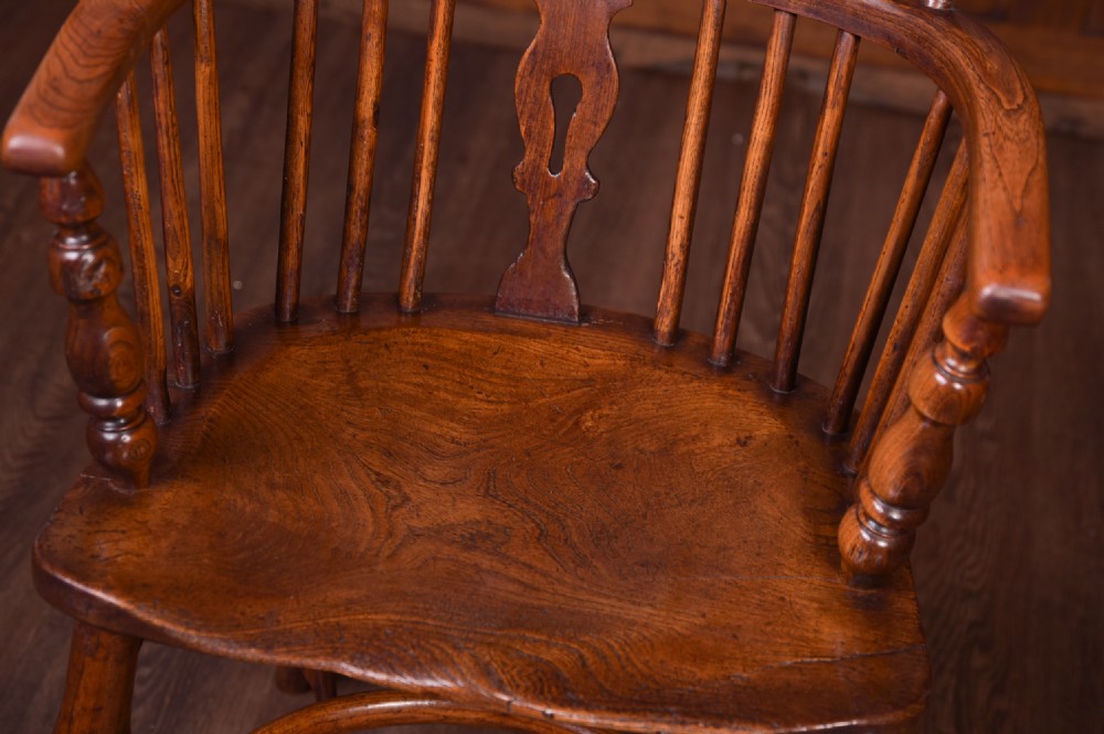 Attractive 19th Century ash low back Windsor chair View IX