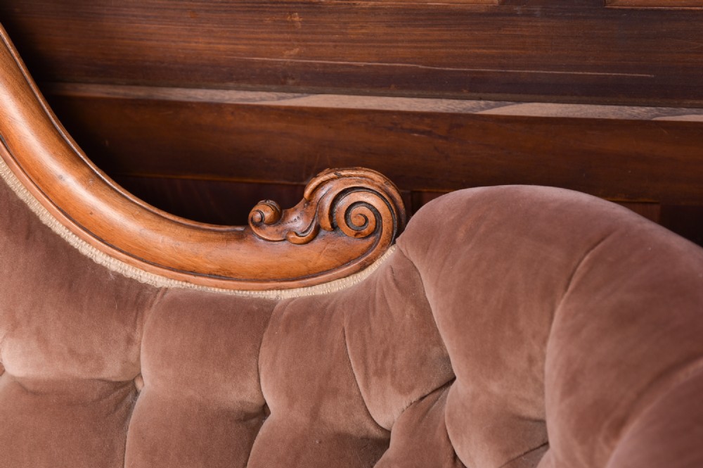 Stunning Victorian Walnut Parlour settee and two chairs  View XXII