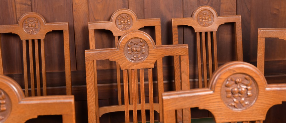 Set of 8 Oak Arts and crafts dining chairs View III