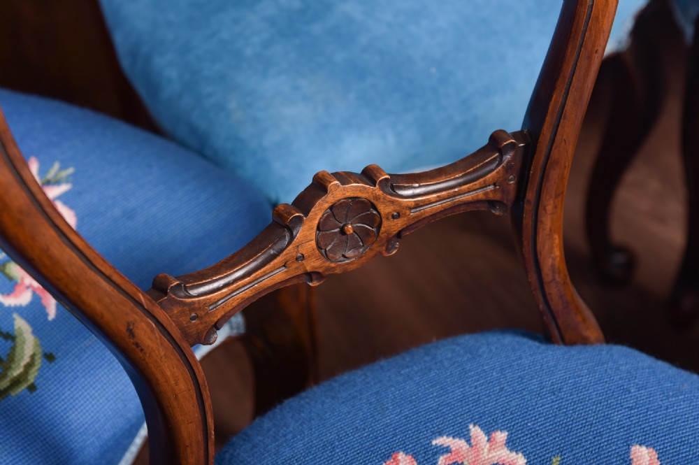 Fantastic set of 6 Victorian Walnut Balloon back dining chairs  View VII